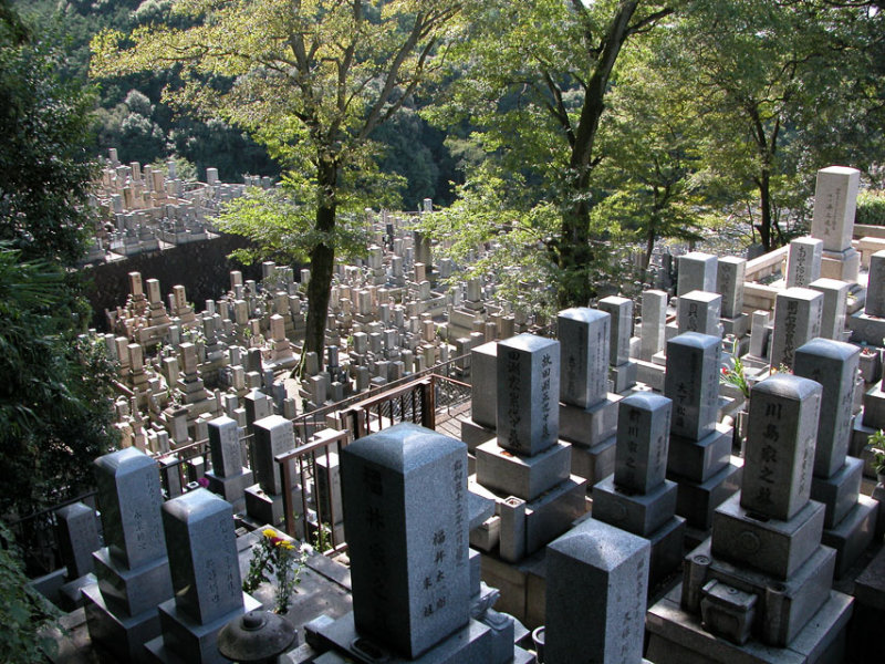 Kiyomizu-dera cemetry
