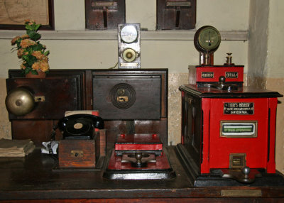 Peradeniya Junction - old technology, still used