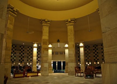 Amanjiwo lobby at night