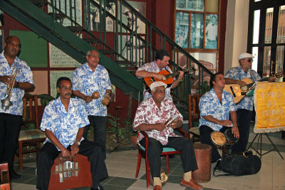 Bar on Plaza Vieja, Havana