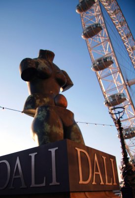 Dali at The London Eye