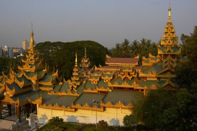 Entrance to Shwedagon