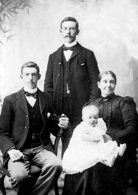 Maggie MacKintosh, Mother, Father and Uncle