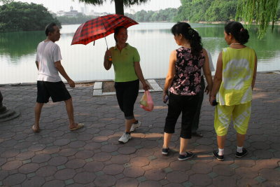 6 am Hoam Kiem lake 7