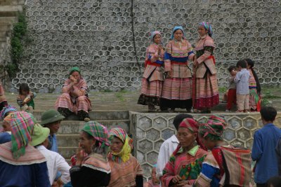 Two tiers of Hmong