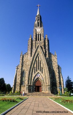 Igreja Matriz de Nossa Senhora de Lourdes, Canela, RS