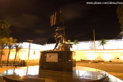 Monumento em homenagem aos pracinhas da 2 guerra mundias_DSC9706