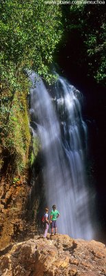 cachoeira macaquinho com crop.jpg