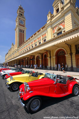 Tradicional exposio carros antigos - Estao da Luz 00383