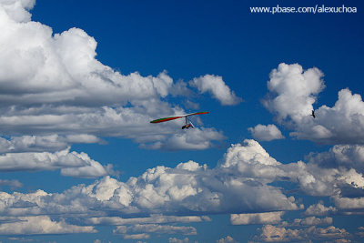 Vôo de asa delta no céu de Quixadá _3676