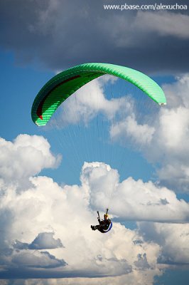 Vôo de parapente no céu de Quixadá_3740