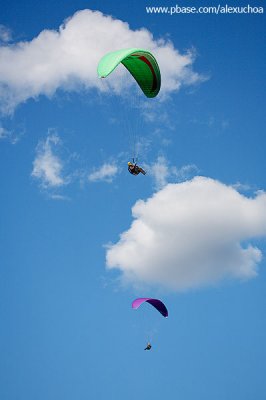 Parapentes no céu de Quixadá_3744