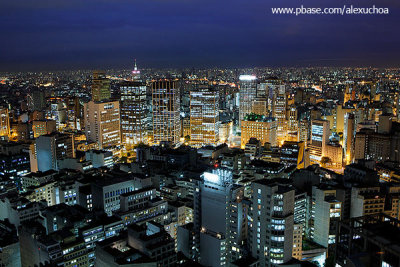 Vista noturna de So Paulo a partir do Edifcio Itlia_0831