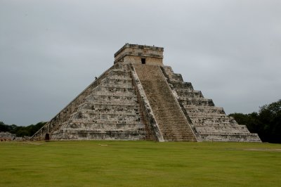 Pyramid of KuKulcn - Chichn Itz