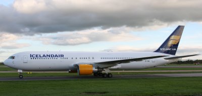 TF-FIB Icelandair B767-383ER (cn25365/395)