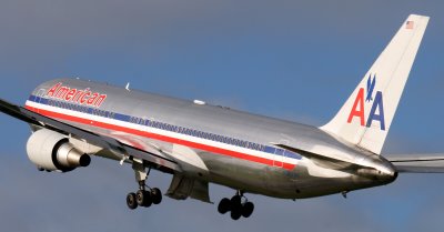 N382AN  American Airlines B767-323ER (c/n2545/498)