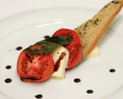 Fresh Mozzarella and Tomato with Basil and Crostini