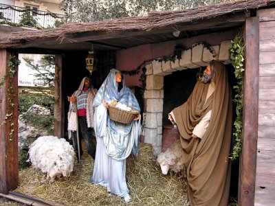 Lifesize Crib 84001885.jpg