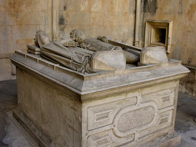 29 Tomb of King Duarte and Leonor of Aragon 88003422.jpg