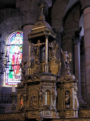 17 High Altar - detail 88003663.jpg