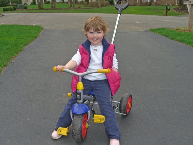 ellie_bike_smile.jpg