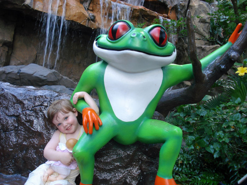 ellie_frog.jpg
