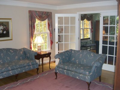 livingRoom2.jpg