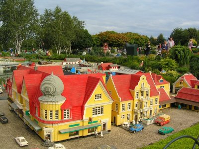 miniland3.jpg