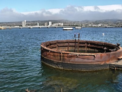 USS Arizona Gun Turret.jpg