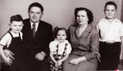 Walter's Family.jpg