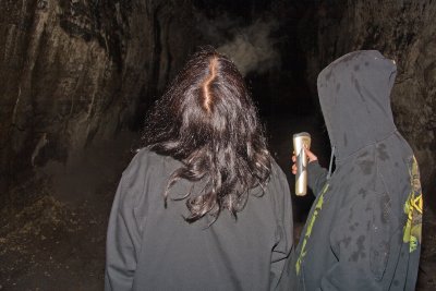 June 10 07 Mt St Helens Ape Cave -009.jpg