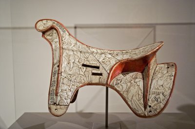 Inlaid saddle