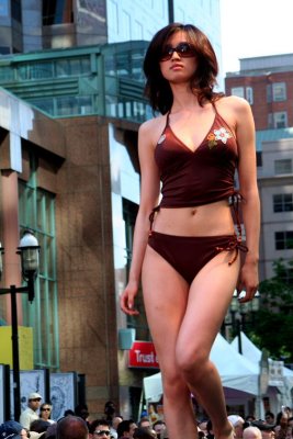 BIKINI VILLAGE HOT SHOW