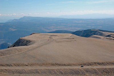 Mt Ventoux summit moonscape.jpg