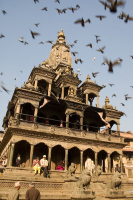 Patan Durbar Square, flight of the pigeons