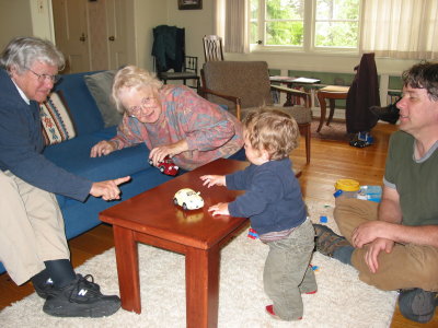 Mom, Betsy, & Gil playing