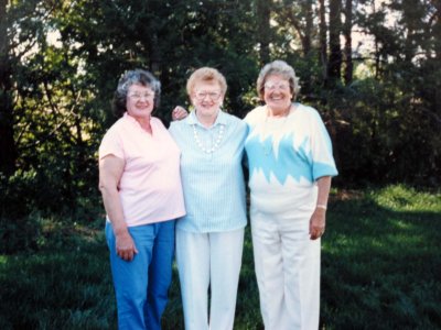 The Ellinghuysen Sisters (Arlene, Leona, Marion)