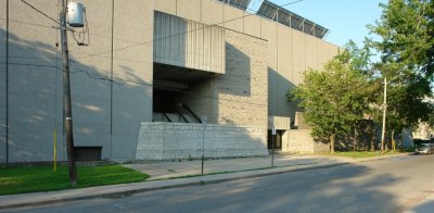 Rear entrance to the Phys. Ed. Centre off Clergy 04150.jpg