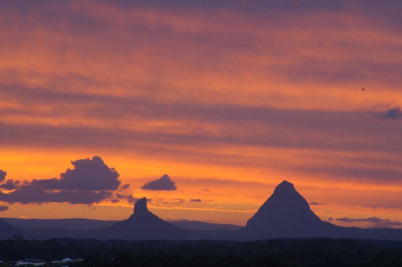 GLASSHOUSE MOUNTAINS