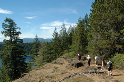 Hike to Morte Lake