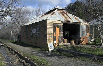 Old shed at Maldon.jpg
