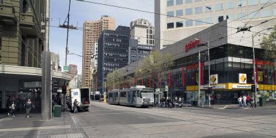 Elizabeth street in Melbourne.jpg