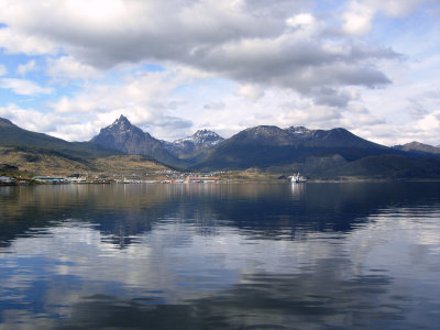 Ushuaia Harbor.jpg