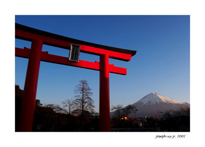 Gates to the Majestic Mountain