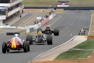 Lotus leads Brabham and Cooper