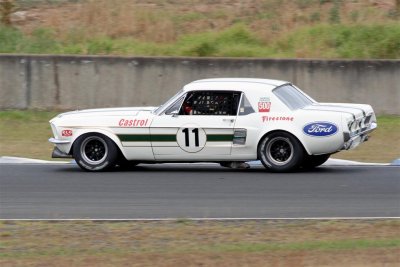 Ford Mustang - Des Wall