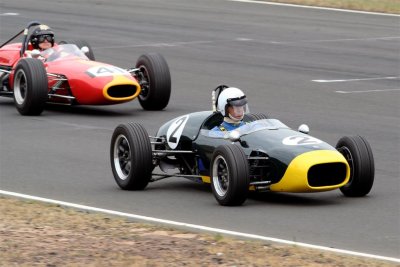 Jolus Minx leads Brabham BT22