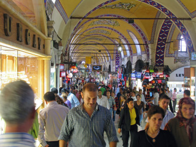 A cross street in the Grand Bazaar