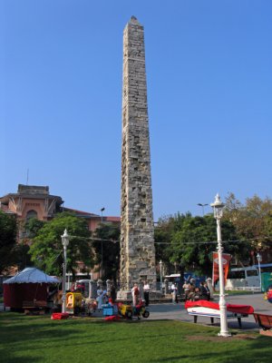 Walled obelisk in the Hippodrome