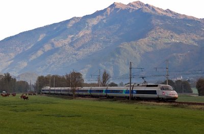 Un TGV Milan-Paris prs d'Argentine.